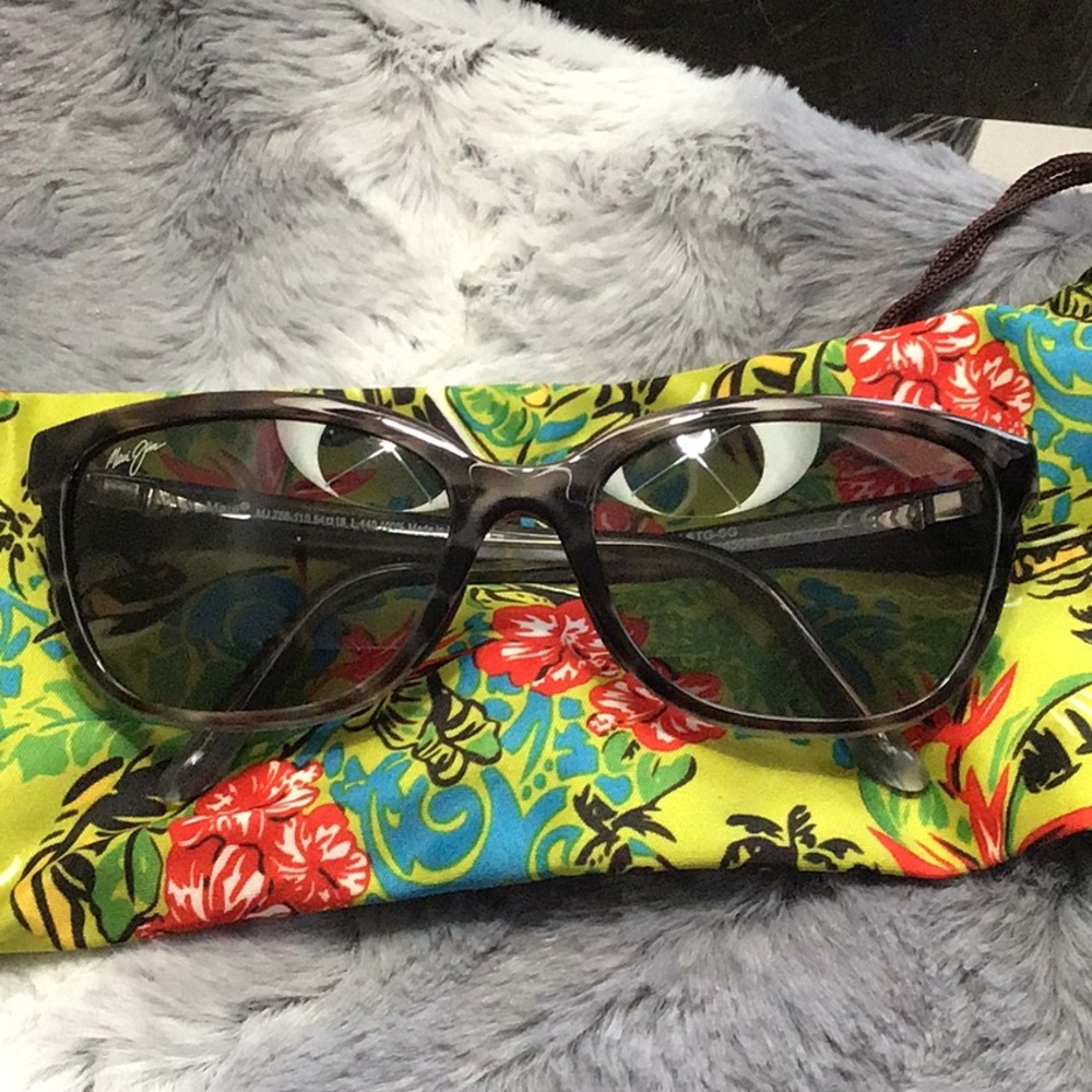 Maui Jim Black Sunglasses